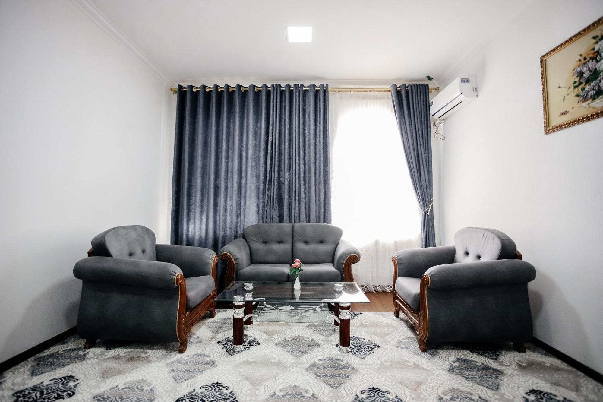 Karakalpak Palace Hotel Nukus Exterior photo