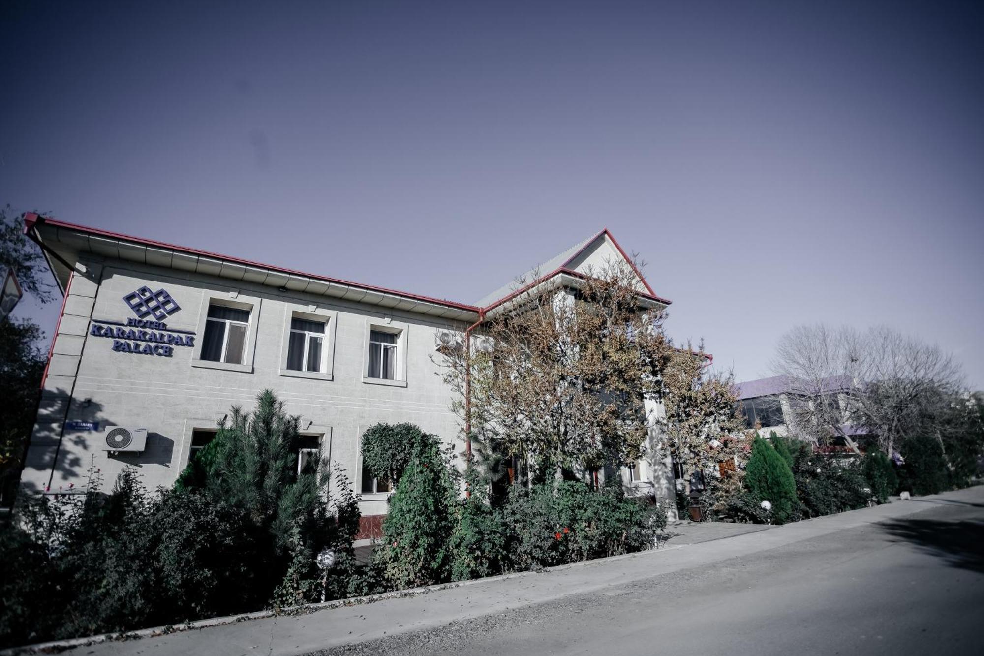 Karakalpak Palace Hotel Nukus Exterior photo
